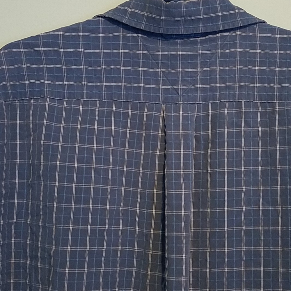 Tommy Hilfiger like new mens shirt - Picture 6 of 7